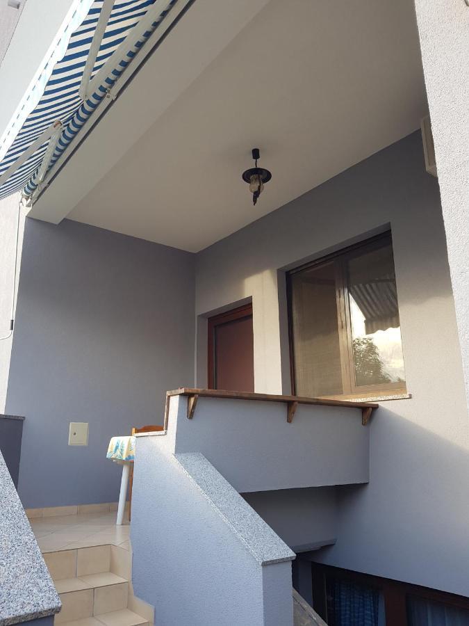 Apartmani Krajnovic 파자나 외부 사진