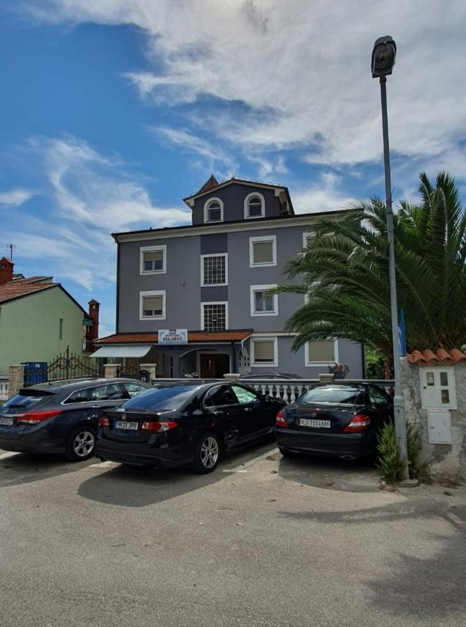 Apartmani Krajnovic 파자나 외부 사진