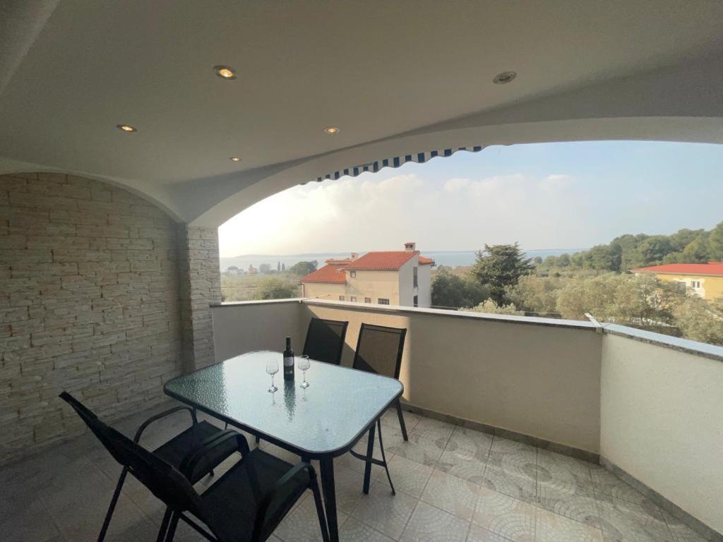 Apartmani Krajnovic 파자나 외부 사진