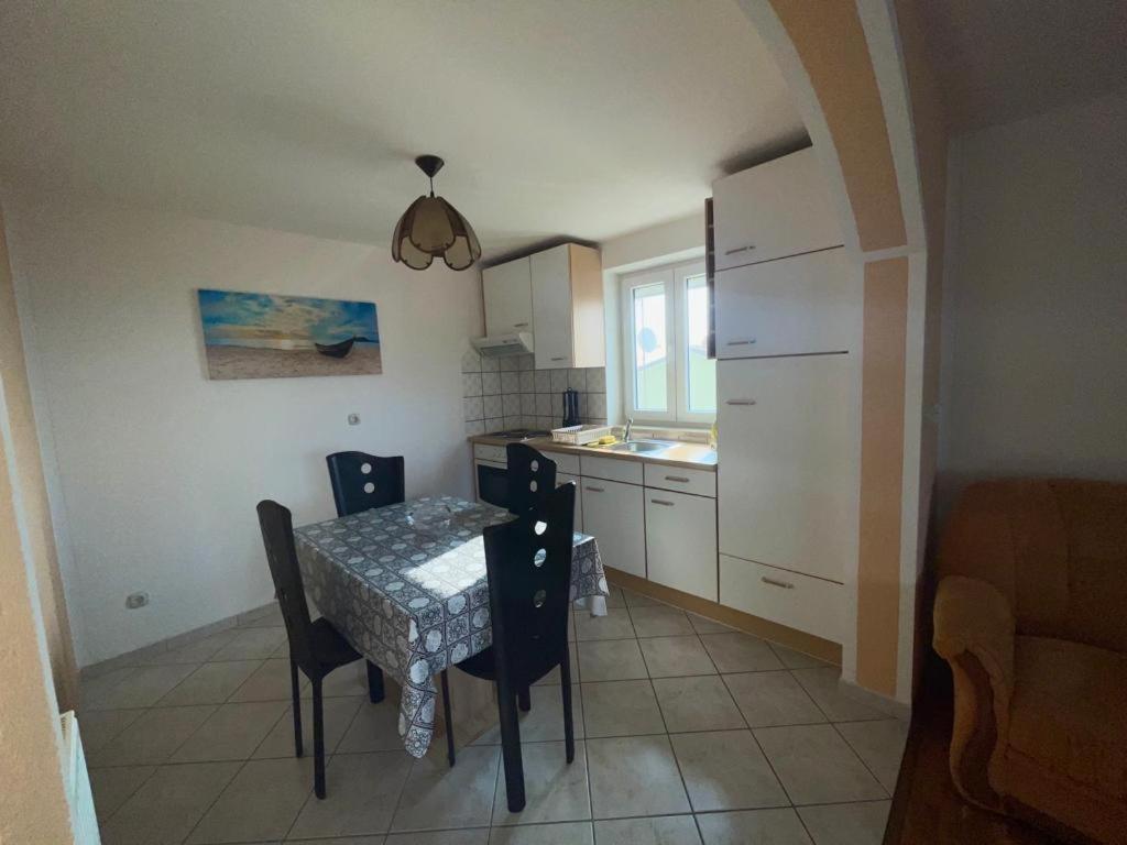 Apartmani Krajnovic 파자나 외부 사진